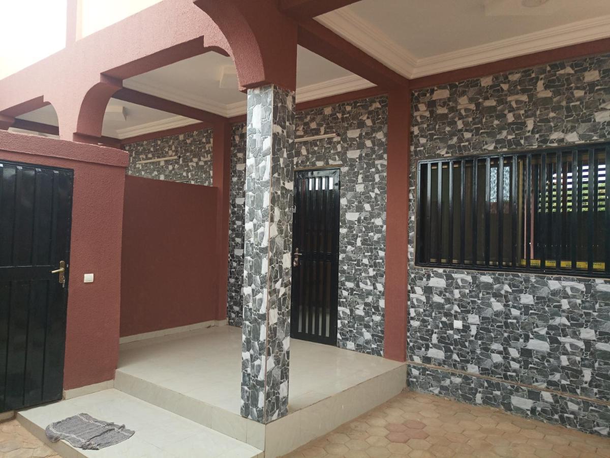 Résidence Lynda Prestige Ouagadougou Esterno foto