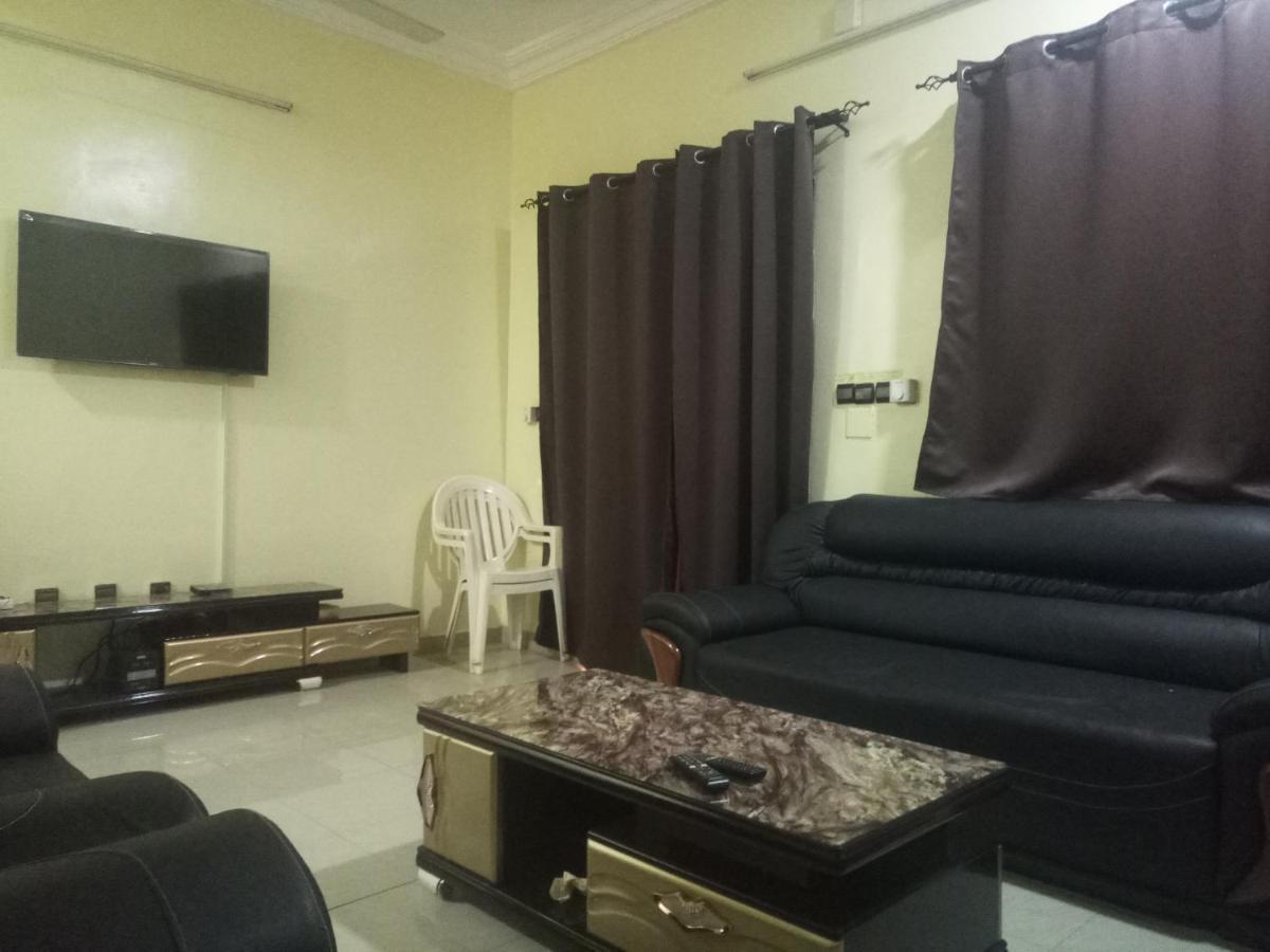 Résidence Lynda Prestige Ouagadougou Esterno foto